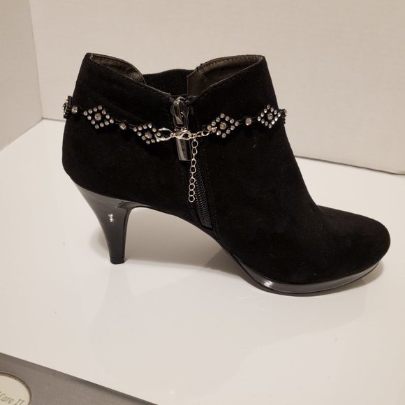 Rhinestone Boot bracelet Boot Jewelry Anklet Chain strap size Med (2 straps) - Picture 2 of 3